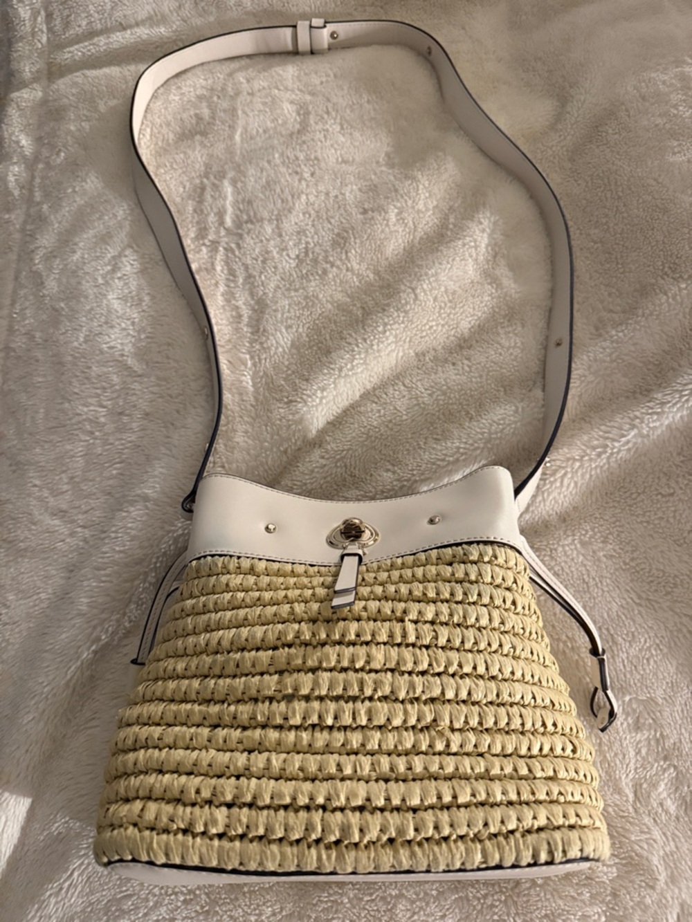 White & Natural Straw Shoulder Bag with Turn-Lock Detail